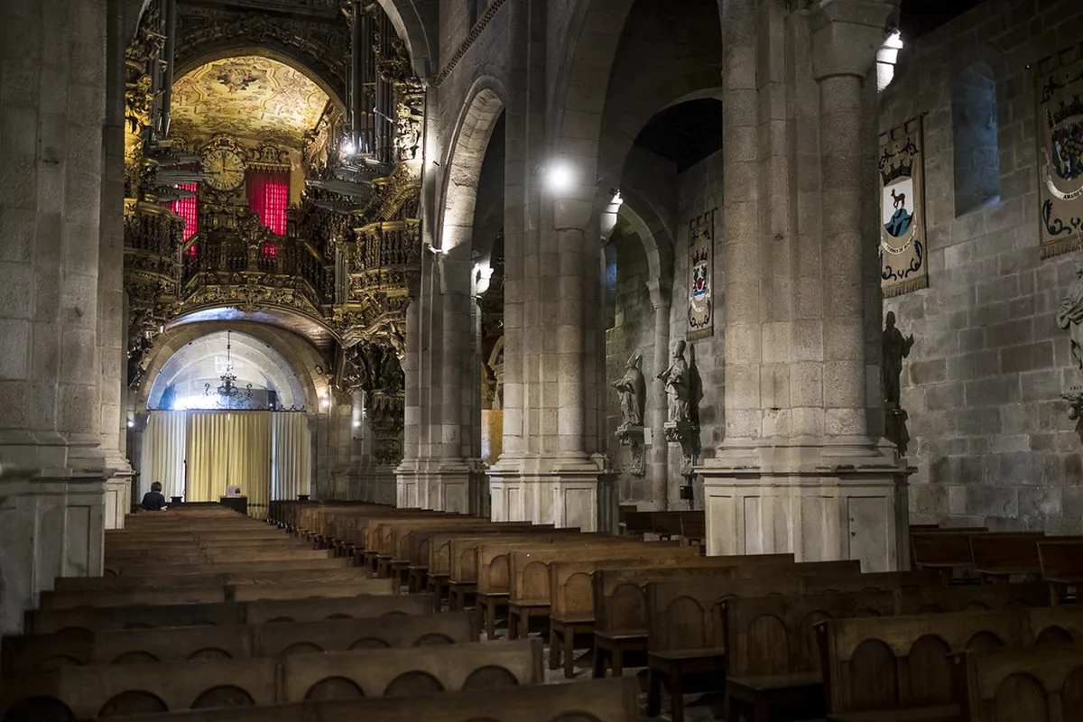 Braga Cathedral (Sé) rising above the historic center, a landmark in Braga's culinary neighborhood