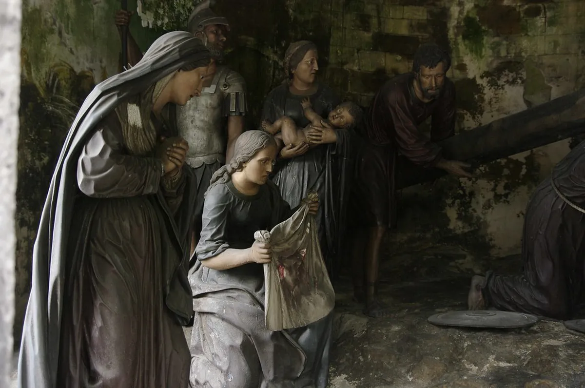 Explore Braga's Municipal Market & Historic District