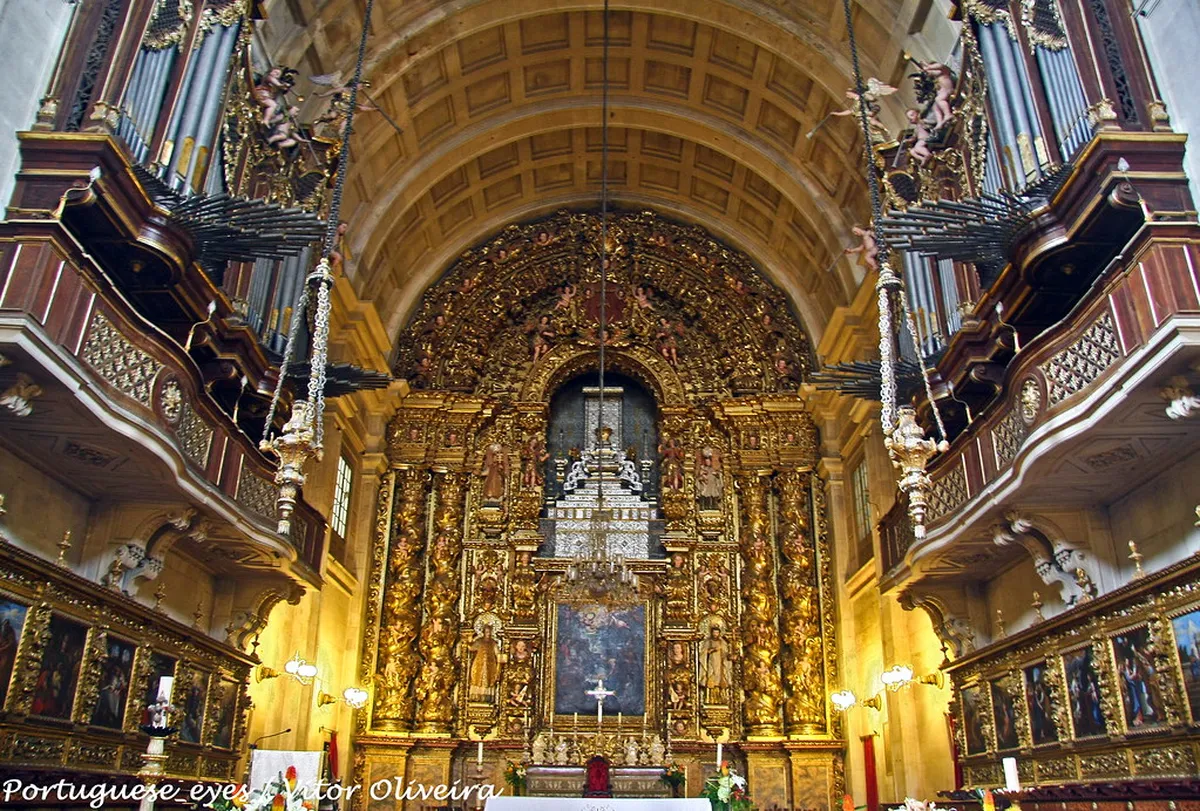 Sé Nova Coimbra's Baroque facade rising above the historic city, a landmark of Portuguese religious heritage