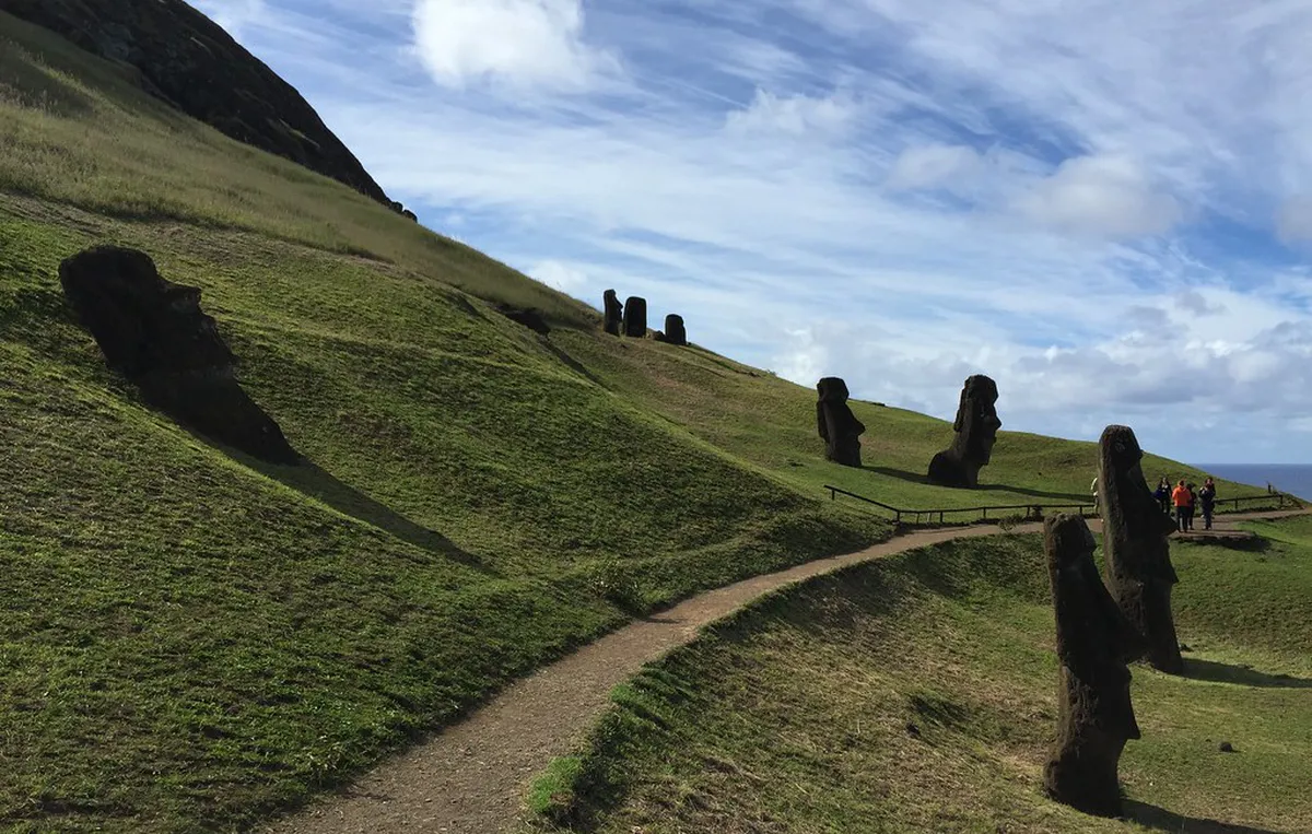 Discovering Coimbra's University Hill History Guide