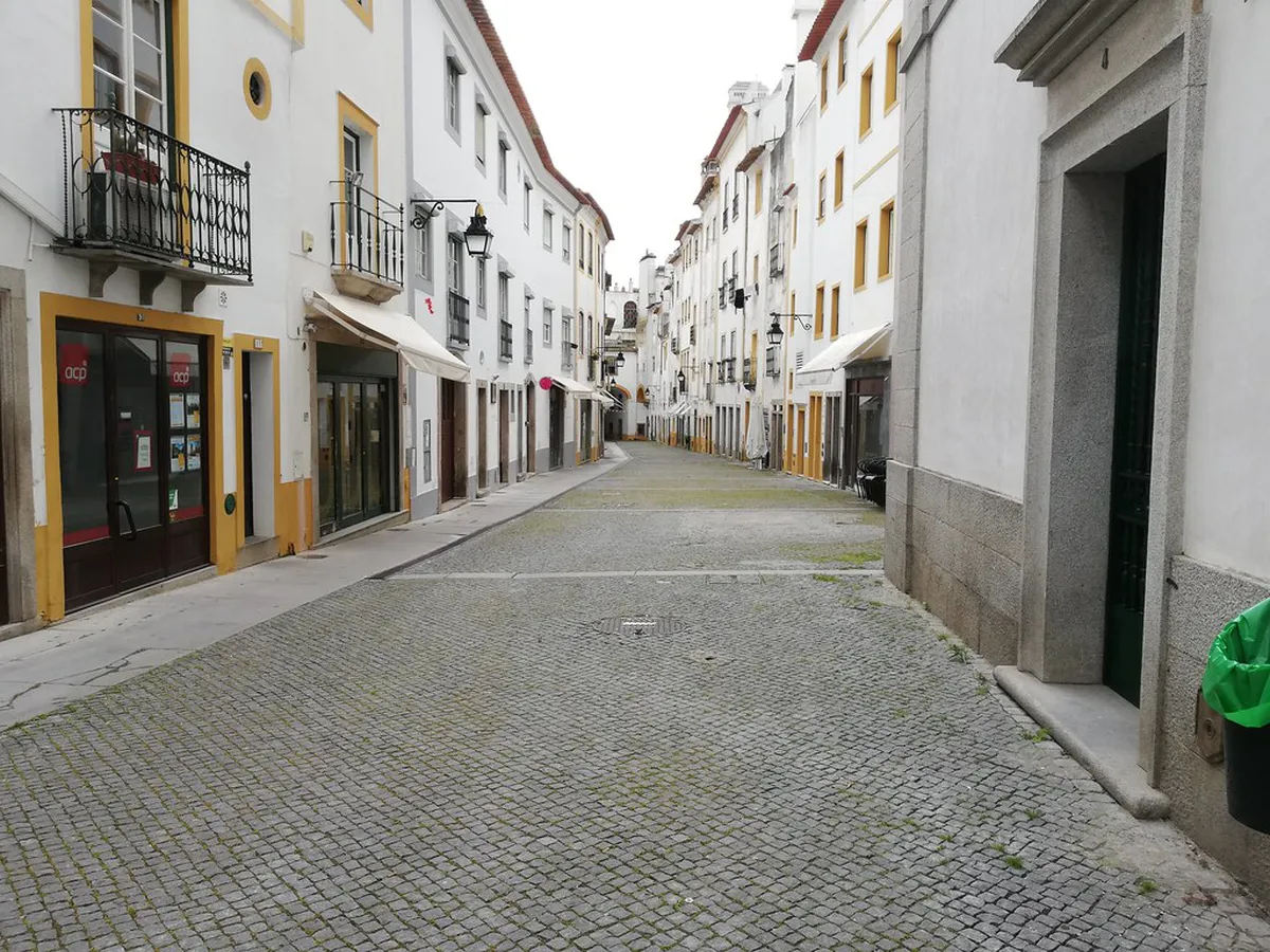 Alcárcovas Neighborhood Évora Attractions Guide 2025