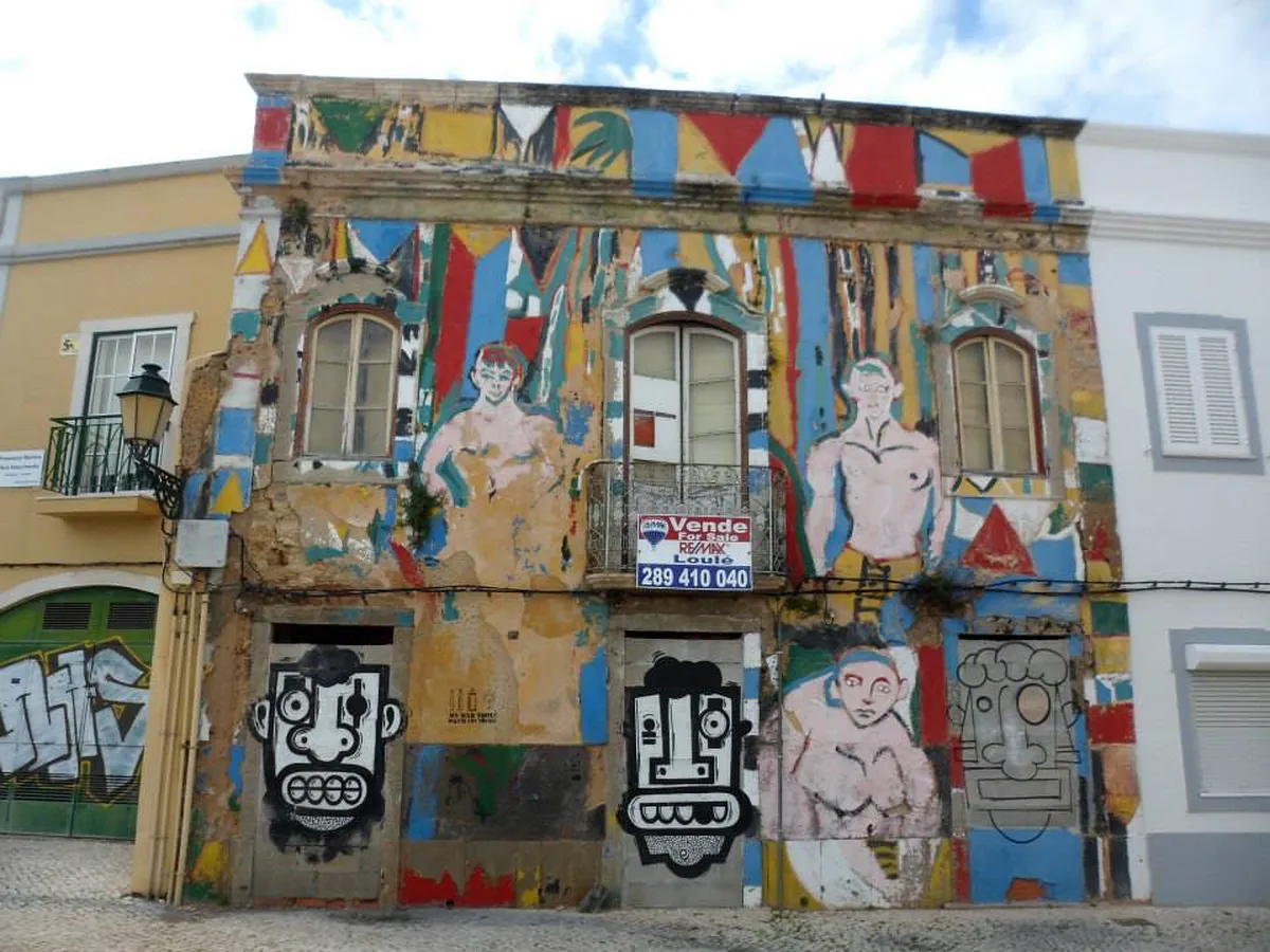 Best Cafes in Faro Old Town: Your 2025 Guide