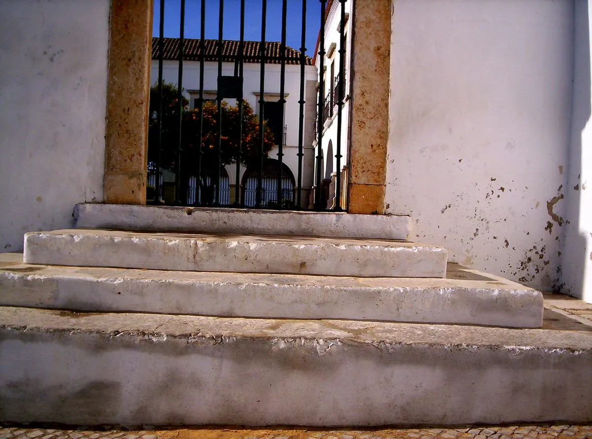 Faro's Cidade Velha walled district with cobbled lanes and historic Portuguese architecture