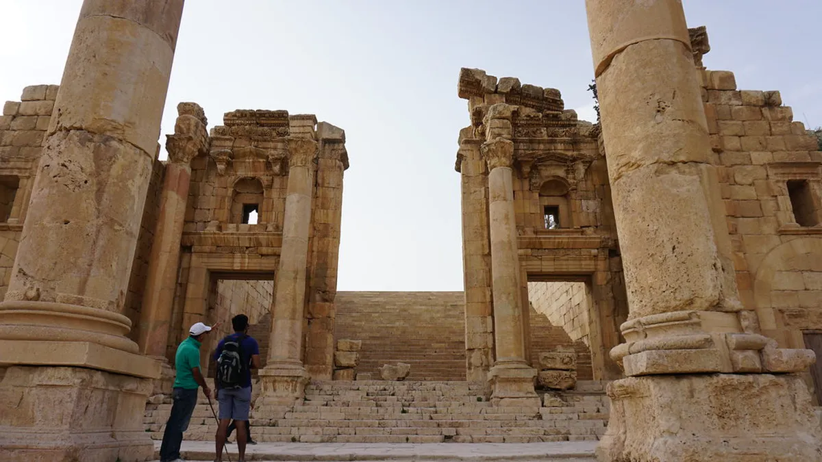 Explore Ancient City Gates in Faro, Portugal: A 2025 Guide