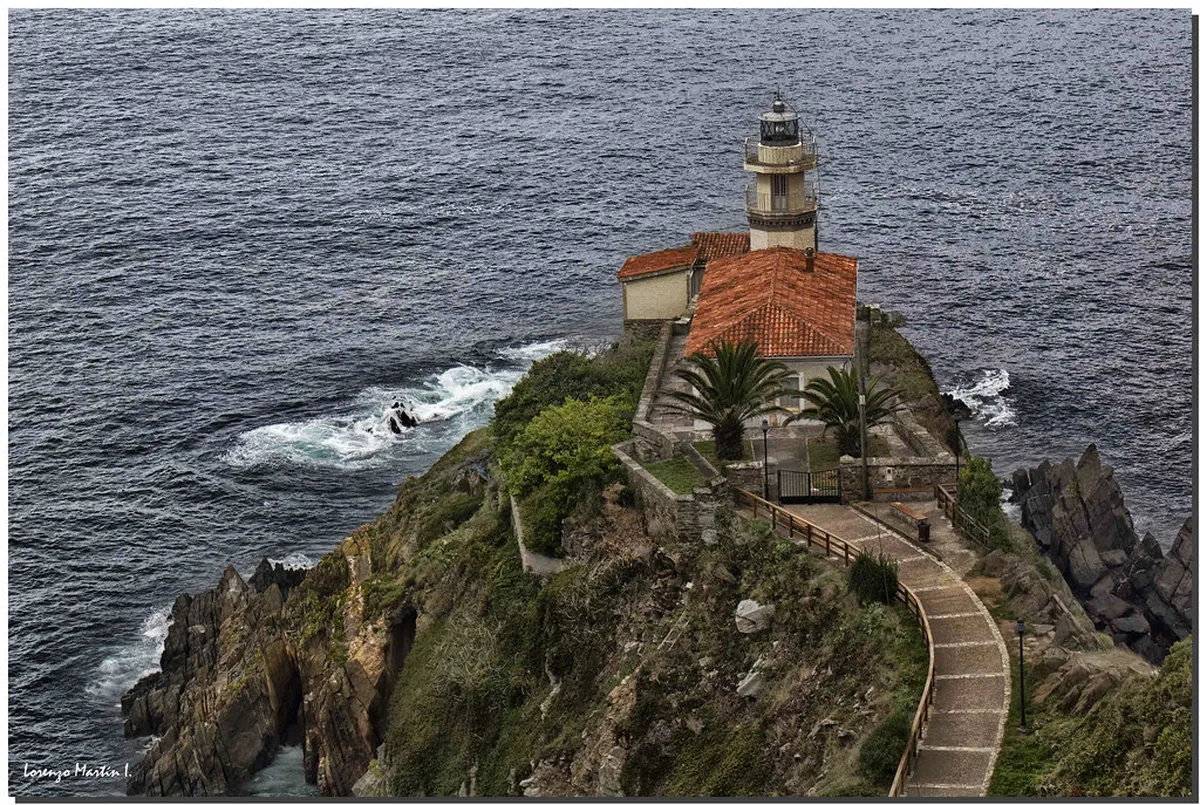 Discover Faro Local Artisans Shops: Unique Souvenirs 2025