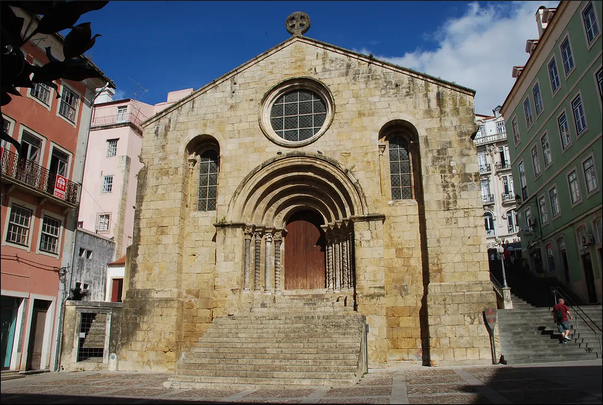 Discover the Rich History of Igreja do Carmo Faro