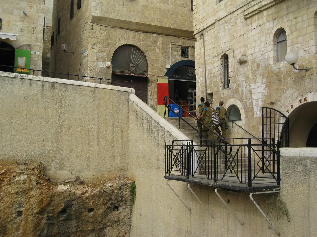 Exploring Jewish Quarter Faro History & Heritage
