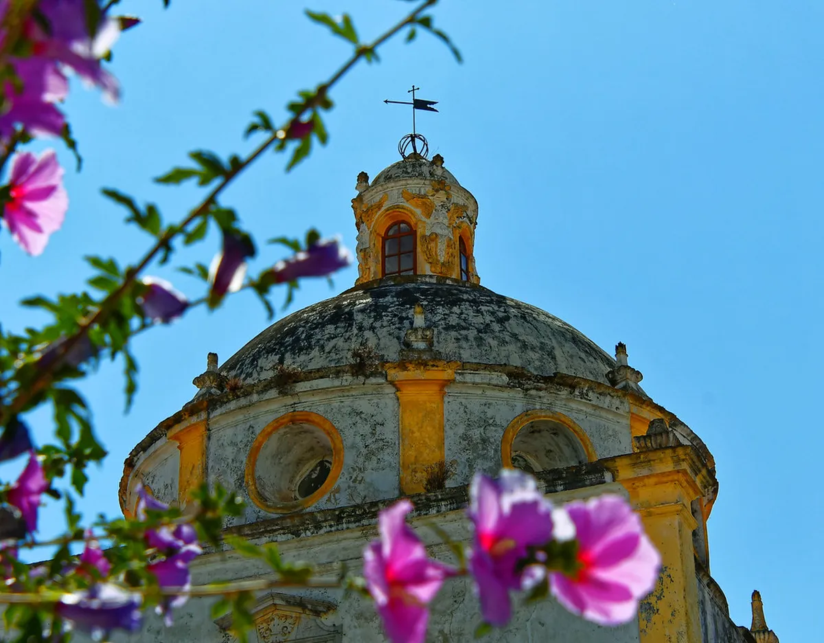 Igreja de São Francisco's serene facade and entrance in the historic centre of Faro