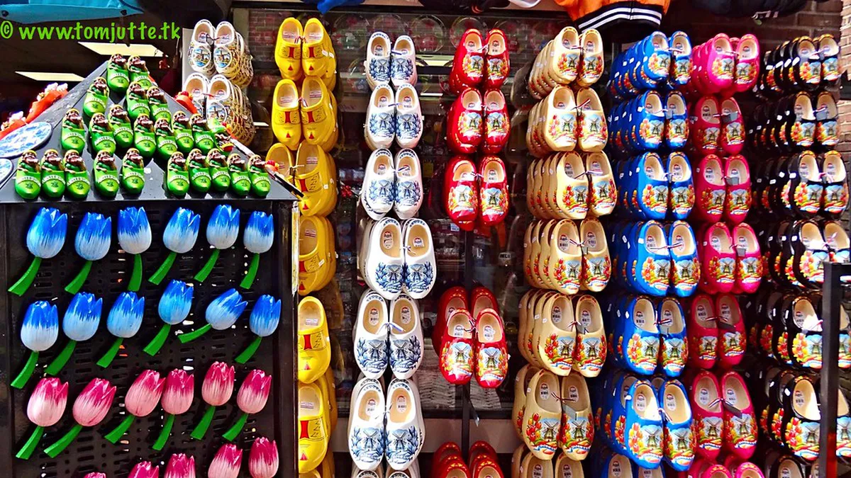 Authentic Funchal Souvenirs: Top Buys in 2025