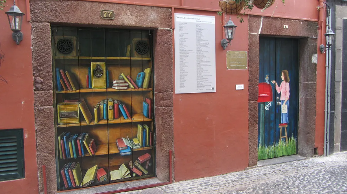 Painted Doors Funchal History: Art in Zona Velha