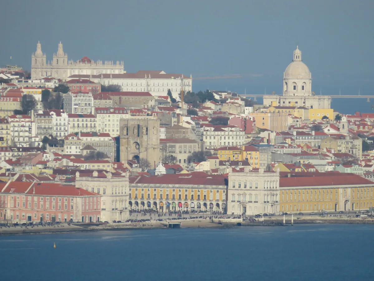Best Alfama Viewpoints Lisbon: Top Panoramic Views