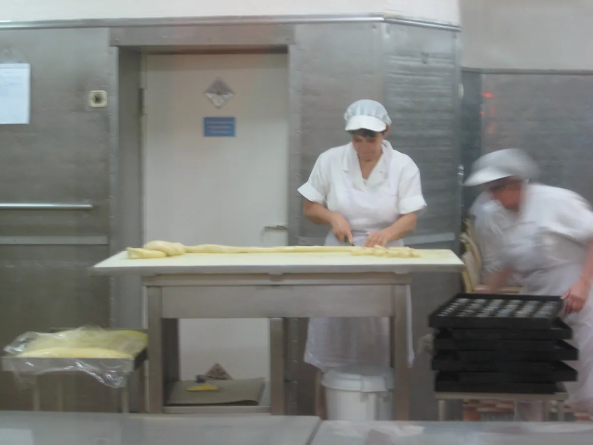 Best Pasteis de Nata Lisbon: Top Bakeries & Tips for 2025