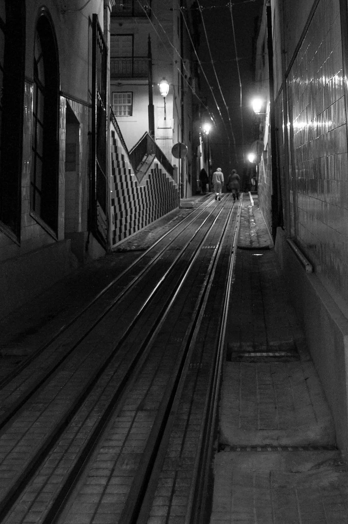 How to Ride Lisbon's Santa Justa Lift in 2025