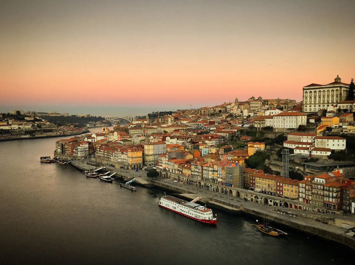 Famous Historic Buildings in Porto: Your 2025 Guide