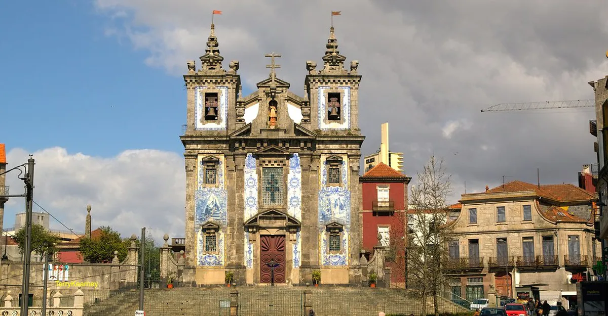 Discover the Rich History of Batalha Square Porto
