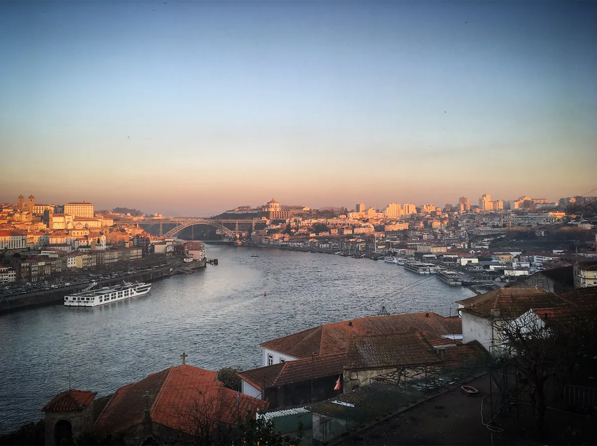 Panoramic Views from Vitória Porto: A 2025 Guide