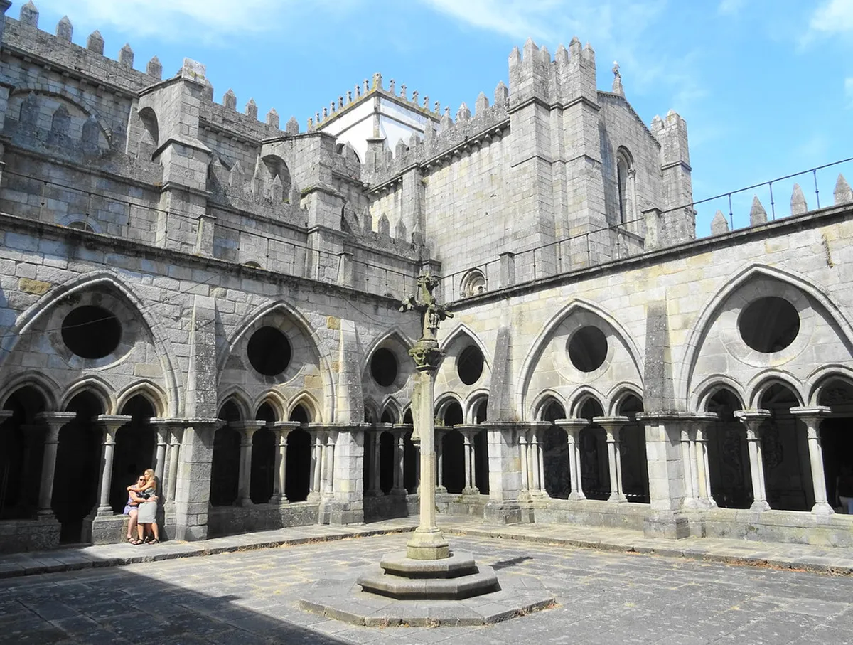 Porto Sé Cathedral Gothic cloister with ornate azulejo tile panels lining the arched walkways
