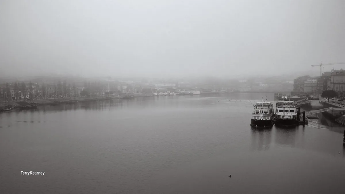 Ribeira Riverside Dining: Best Experiences in Porto 2025